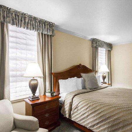 Liberty Hotel, Ascend Hotel Collection Cleburne Bagian luar foto