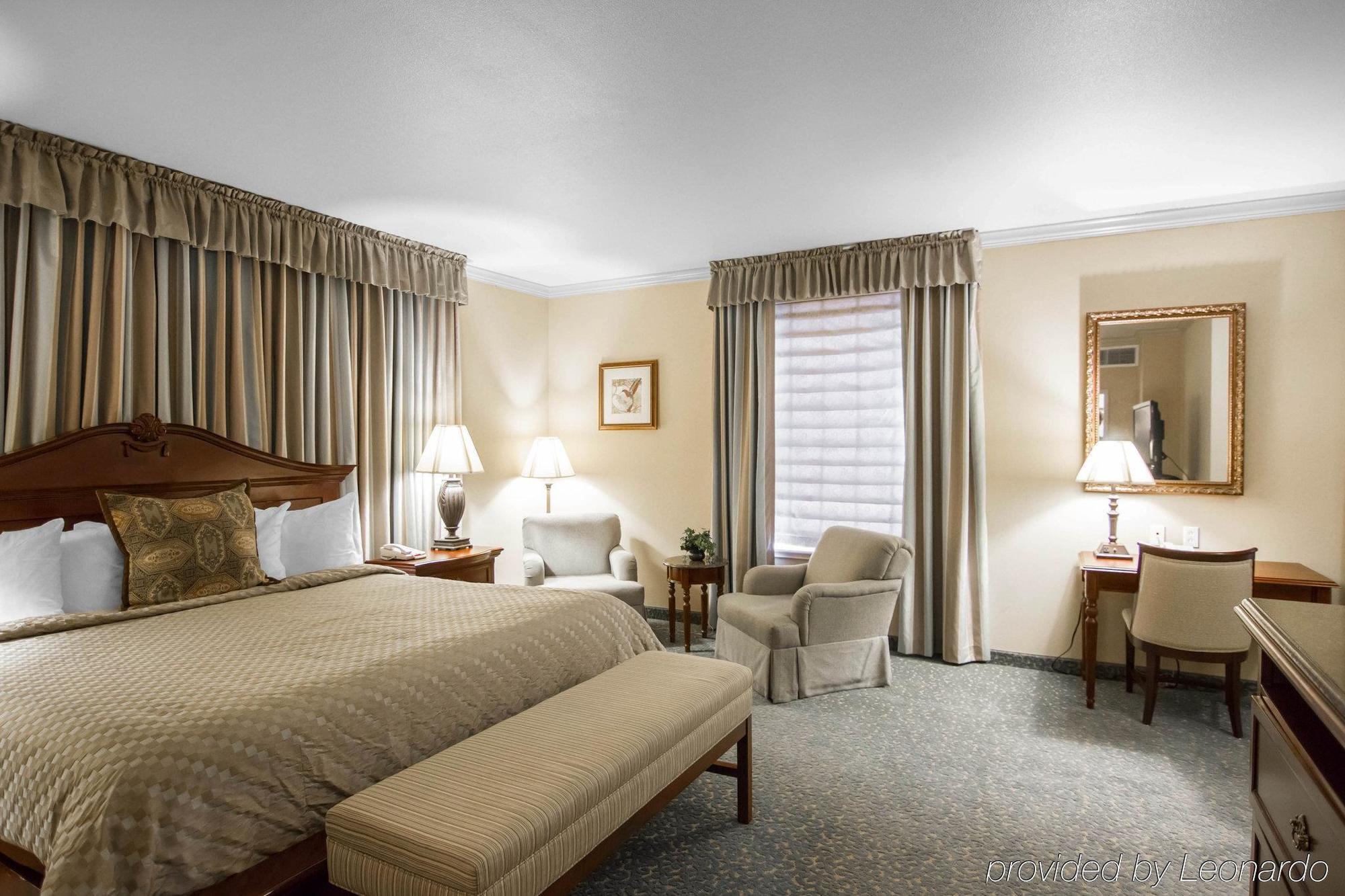 Liberty Hotel, Ascend Hotel Collection Cleburne Bagian luar foto
