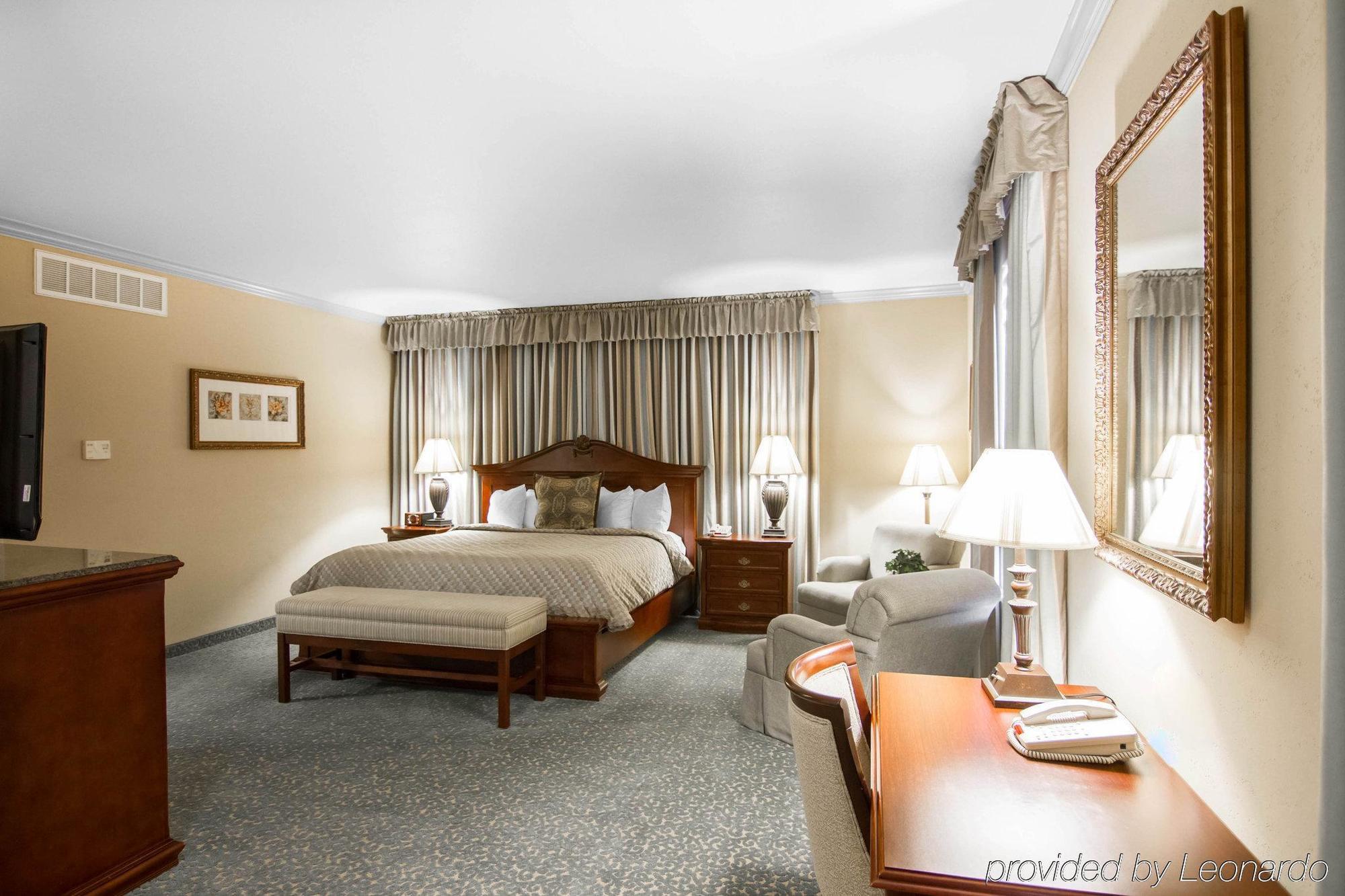 Liberty Hotel, Ascend Hotel Collection Cleburne Bagian luar foto